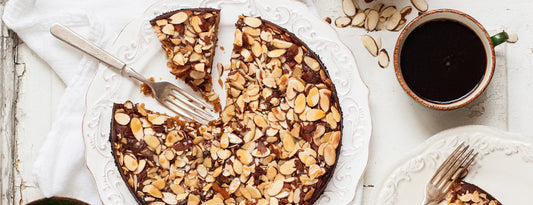 GLUTEN-FREE GINGER HONEY ALMOND CAKE