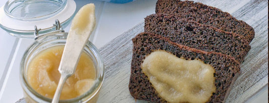 GLUTEN-FREE GINGERBREAD WITH VANILLA PEAR BUTTER