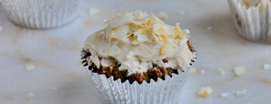 VANILLA ALMOND CUPCAKES