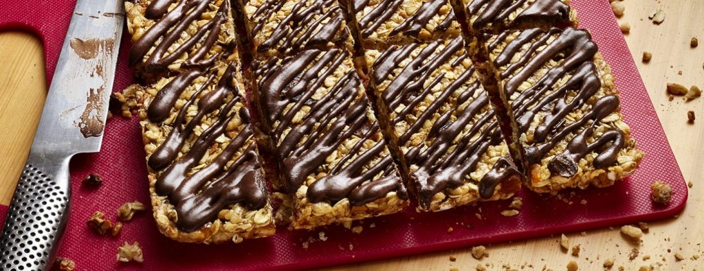 CHOCOLATE ALMOND GRANOLA BARS